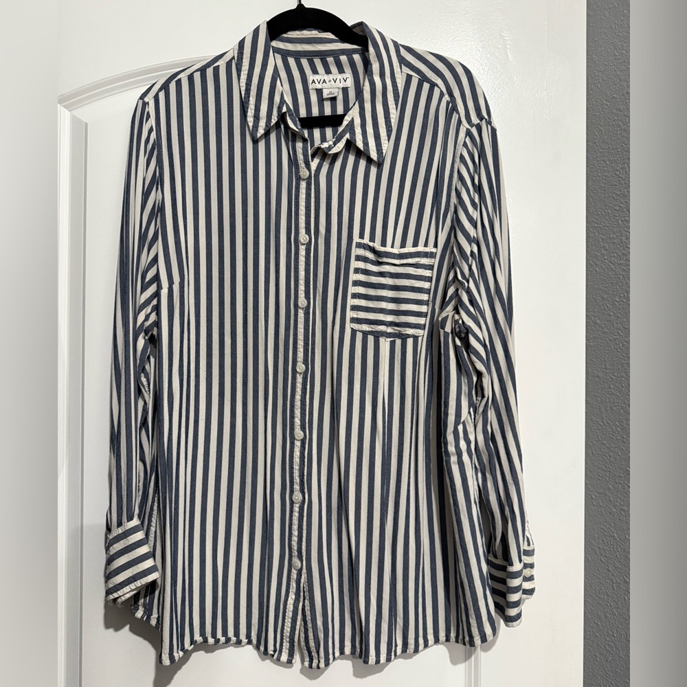 AVA & VIV Navy and Cream Button Down Shirt